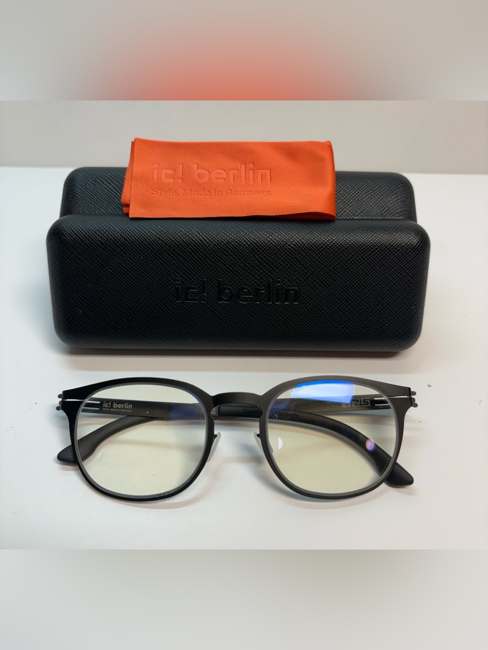 Men's Matte Black Round Frame Glasses